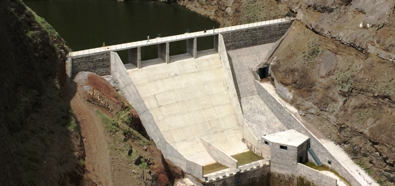 BARRAGEM DA FIGUEIRA GORDA E REDE DE ADUÇÃO